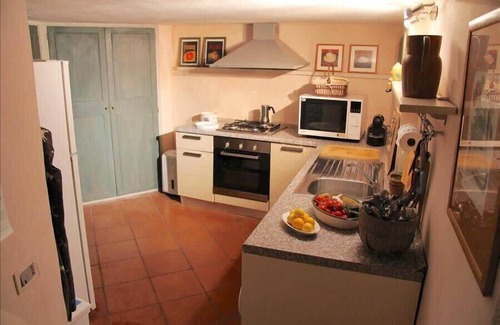 Sermoneta Villa | Sermoneta, Historic Stone Village House with Pool, in a Medieval Hill Town Close to Rome and Naples