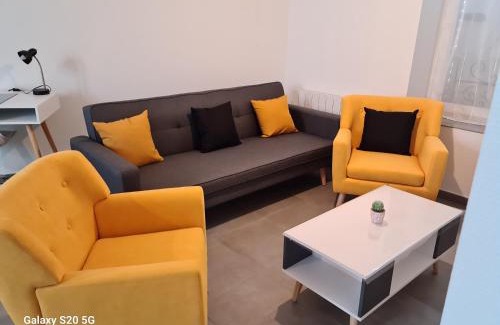 Bleneau Apartment | Serrimmo - appartement Aude
