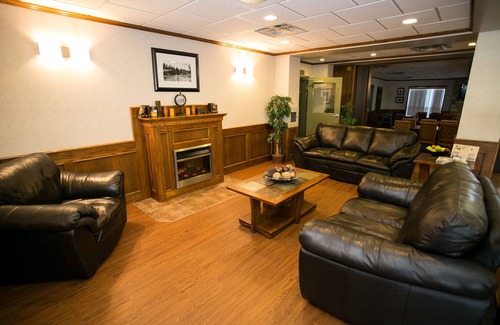 Drayton Valley Hotel | Service Plus Inns & Suites Drayton Valley