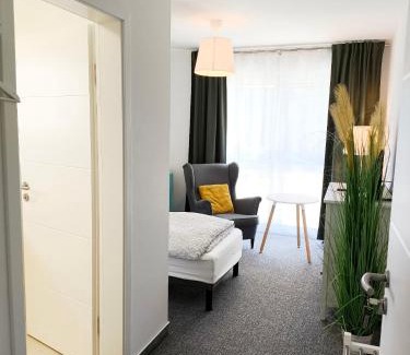 Mahlow Apartment | Serviced Apartment, Pendlerwohnung, 3 Zimmer, 3 Bäder, Küche