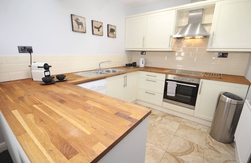 Leamington Spa Apartment | Serviced Courtyard Apartment Close To Centre