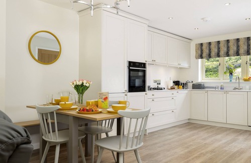 Stow-on-the-Wold House | Set over three floors this spacious home is an ideal bolthole for families