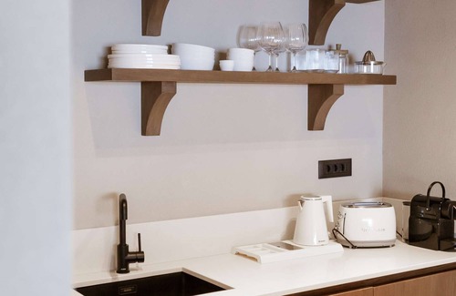 Koskinou Apartment | Sevasti Seaview Suite is a luxury, cozy and modern apartment in Koskinou of Rhodes.