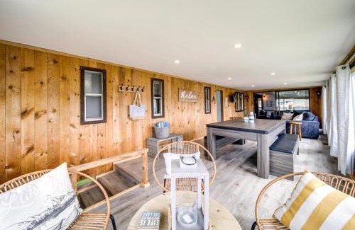 Davenport House | Seven Bays Vacation Rental on Lake Roosevelt!