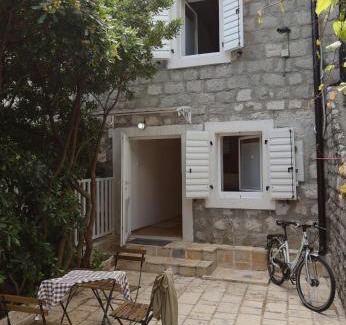 Kotor Apartment | Seven Hills Duplex Eco-Cottage