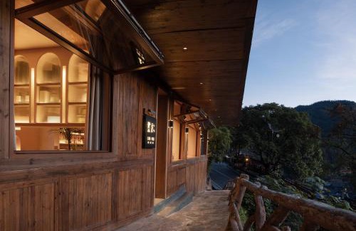 Qiandongnan Hotel | Seven Letters Preface Hotel