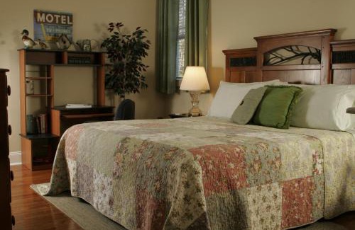 High Point Bed & Breakfast | Seven Oaks Bed & Breakfast