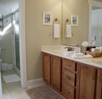 High Point Bed & Breakfast | Seven Oaks Bed & Breakfast