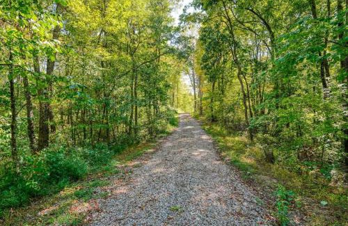 Nelsonville House | Seven Pines Cabin - Secluded in Hocking Hills