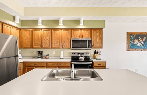 Seven Springs Condo | Seven Springs 4 BR Premium Condo, Mountain Views! by RedAwning - Save 10% on 3 Nights, 15% on 5 Nights!