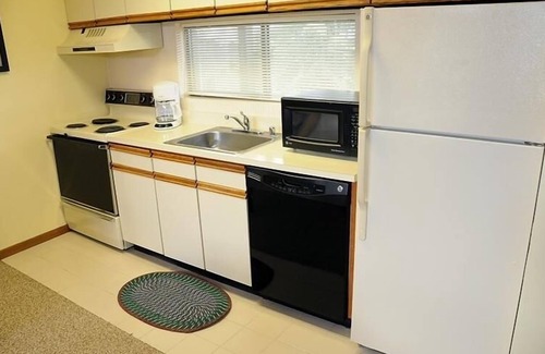 Seven Springs Condo | Seven Springs Stoneridge 1 Bedroom Loft Standard Condo, Pet Friendly! by RedAwning