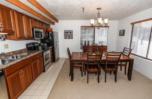 Champion Condo | Seven Springs Stoneridge 3 Bedroom Standard Condo, Mountain Views! by RedAwning - Save 10% on 3 Nights, 15% on 5 Nights!
