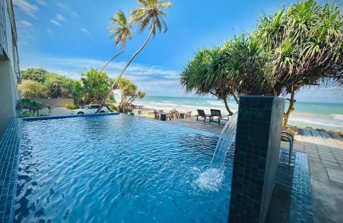 Hikkaduwa Villa | Sevenra Grand Beach Hotel