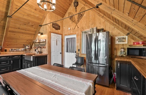 Gold Bar House | Seventh Heaven - Stunning views, beach and swimming w/hot tub at Stevens Pass