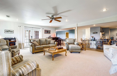 Sevierville House | Sevierville Home w/Mountain & Countryside Views
