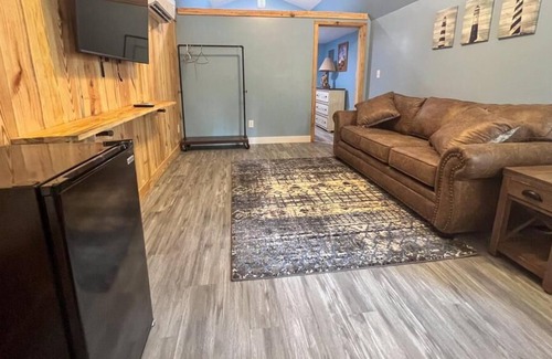 Steinhatchee Cabin | SFI Charters and Lodging - Steinhatchee Florida