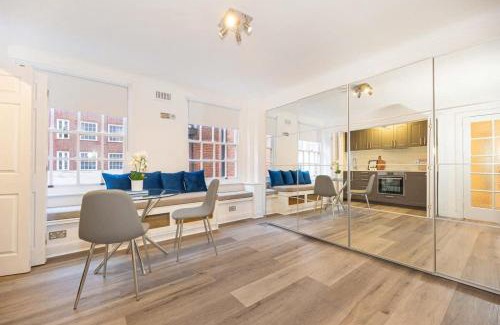 City of Westminster House | SG, Boutique Mayfair Central London Apartment