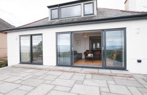 Rhyd-y-clafdy House | Sgwner View