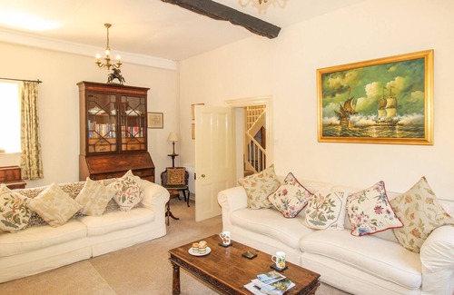Burton Bradstock House | SHADRACK DAIRY FARM, pet friendly, with open fire in Burton Bradstock