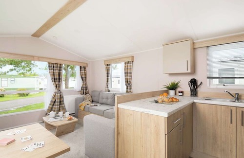 Tiddington House | Shakespeare Caravan