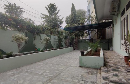 Civil Lines House | Shakuntala Sadan