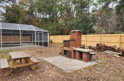 Hinesville House | Shanks Quarters home away from home.