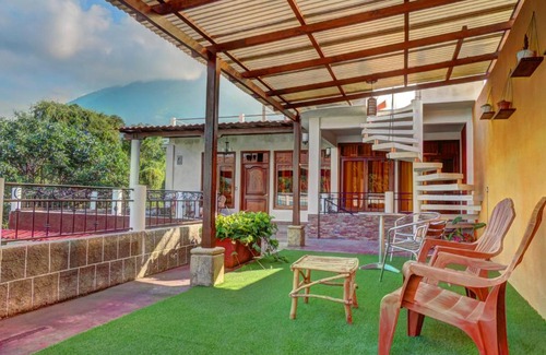 San Pedro La Laguna Hotel | SHANTI SHANTI Hotel & Restaurante