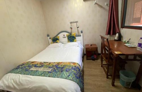 Shaoxing City Center Hostel | Shaoxing Laotaimen Luxun Native Place Youth Hostel