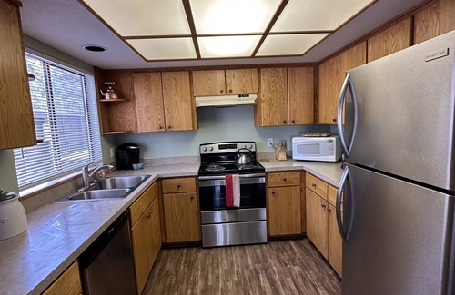 Sunriver House | SHARC passes, Wi-Fi, BBQ, Hot tub, Tons of kids activities