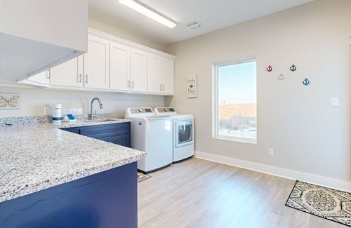 Bella Vista House | Shared Pool, Shared Hot Tub, Pet Friendly