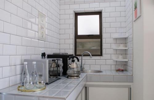 Luderitz House | Shark Island Guesthouse