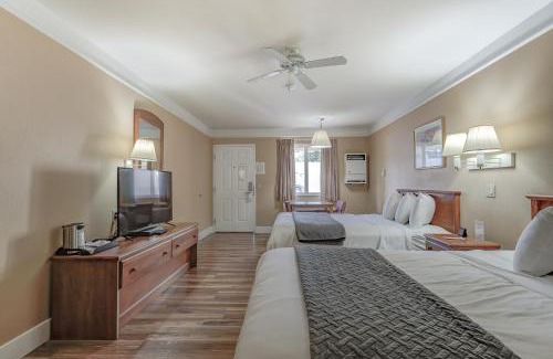 Burney Hotel | Shasta Pines Motel & Suites