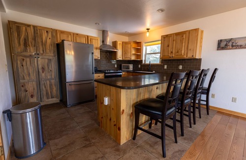 Salida House | Shavano Chateau 4bd 3ba near Monarch on 50! New Listing Special for Summer 2024
