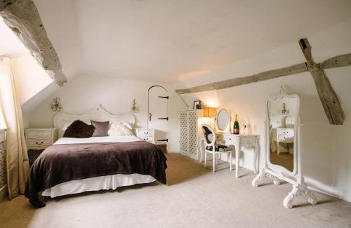 Melbourn Hotel | Sheene Mill