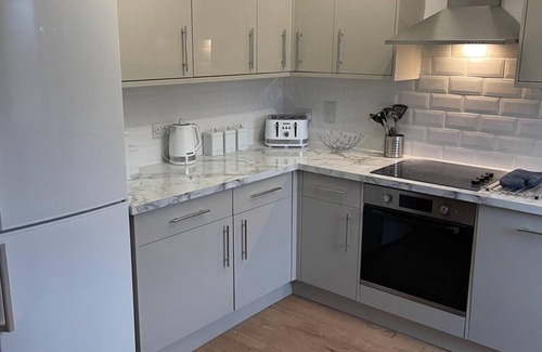 Ridgeway House | Sheffield Blissful Retreat - 3 Bedroom House