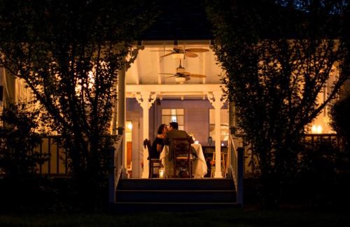 Shelter Island Heights Hotel | Shelter Island House
