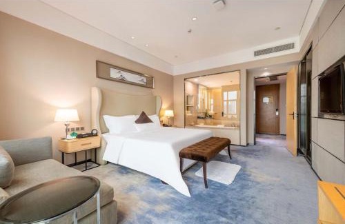Longhua District Hotel | Shenzhen Shuidu Holiday Hotel, North Railway Station