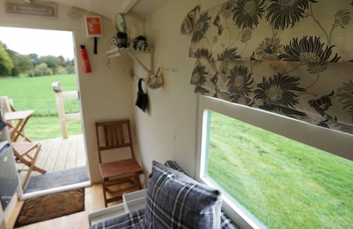 Hawick Cabin | Shepherd's Hut @ Westcote