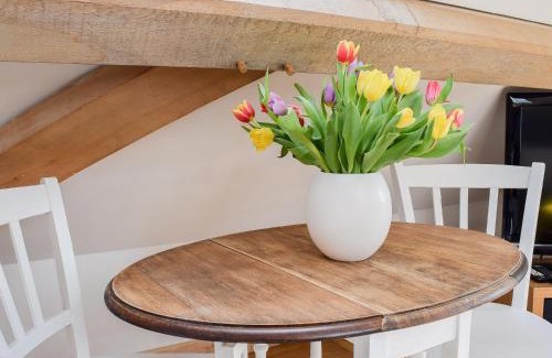Wallingford House | Shepherd's Loft
