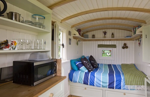 Skipsea Cabin | Shepherds Hut for two located on the east yorkshire coast