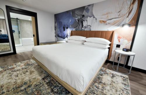 Laval Hotel | Sheraton Laval Hotel