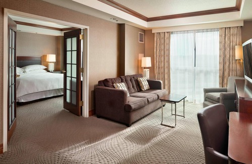 Sioux Falls Hotel | Sheraton Sioux Falls Hotel & Convention Center