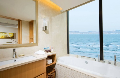 Fushan Resort | Sheraton Yantai Golden Beach Resort
