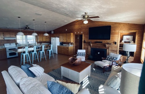 Alligator Point House | "Shifting Sands" Private Beach Front 3 Bd, 2 Bath, sleeps 8