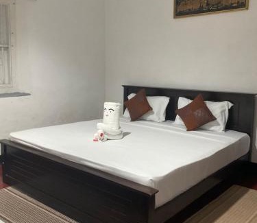 Hettimulla Bed & Breakfast | Shire Heaven Villa
