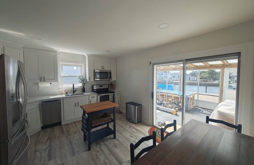 Shirley House | Shirley Bayfront Getaway – Kayak, Swim & Relax