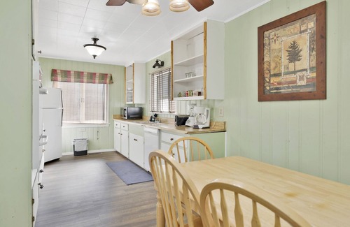 Big Bear Lake Cabin | Shore Acres Lakefront Lodge at Big Bear Lake