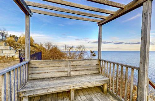 Plymouth House | Shore Heaven