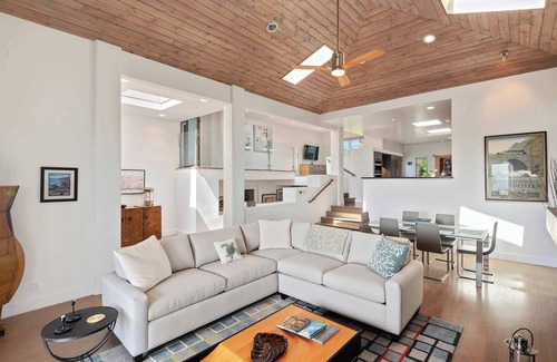 East Mesa House | Shoreline Park House - Your Vacation Oasis Awaits!