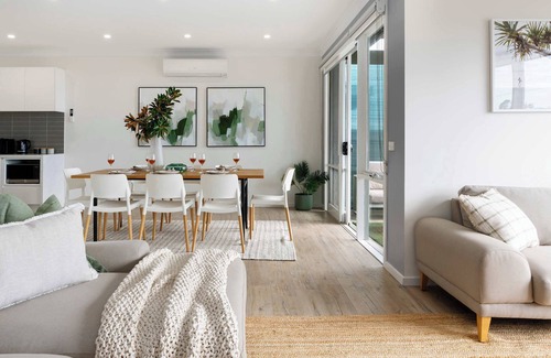 Safety Beach House | Shoreline Sanctuary | 180° Views | Spa | Tennis